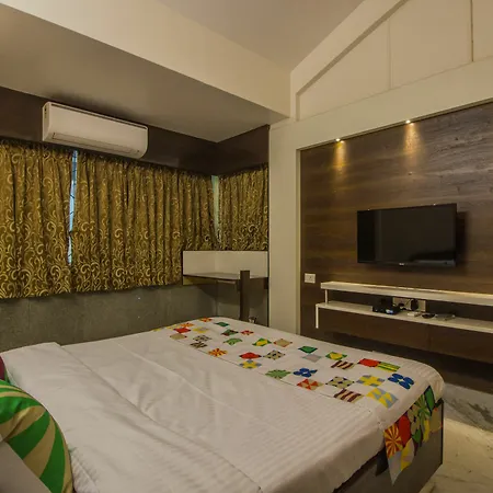 Oyo 11568 Home Duplex Studio Calangute